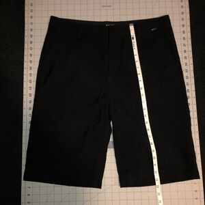 Hurley 23” shorts. Size 34. Black color.